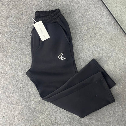 CALVİN KLEİN EŞOFMAN ALTI YENİ SEZON