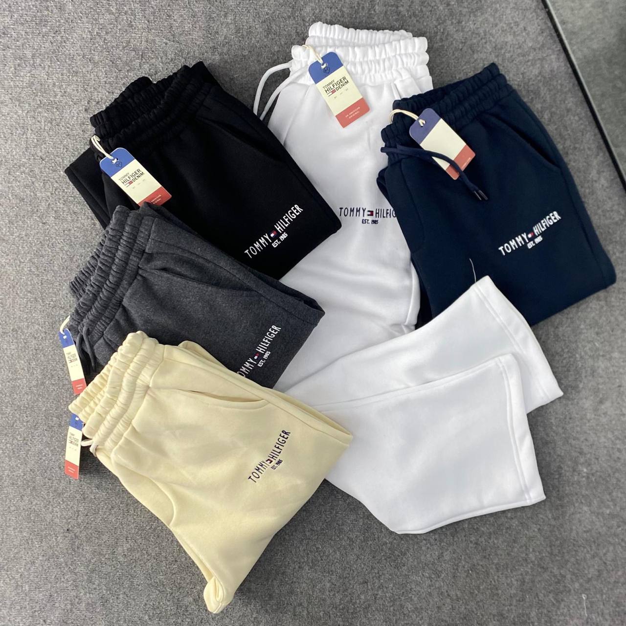 TOMMY HİLFİGER EŞOFMAN ALTI YENİ SEZON