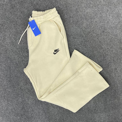 NİKE EŞOFMAN ALTI YENİ SEZON